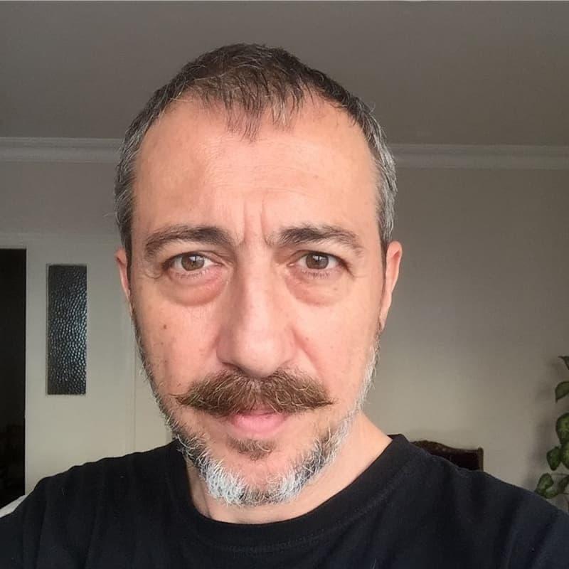 Шехсувар Акташ