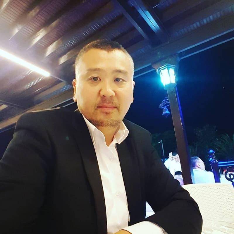 Бахадыр Хаким